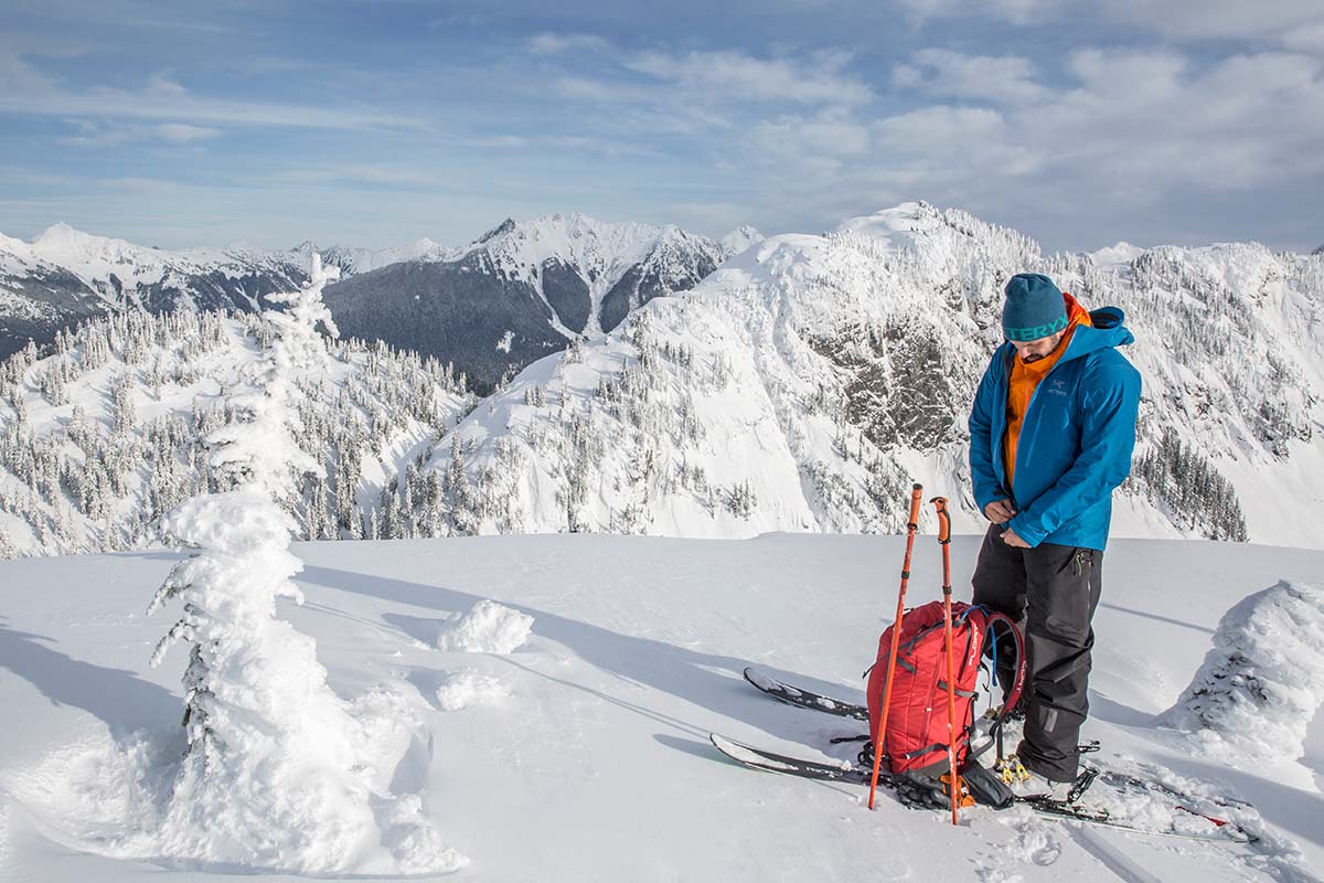 ski tour layering